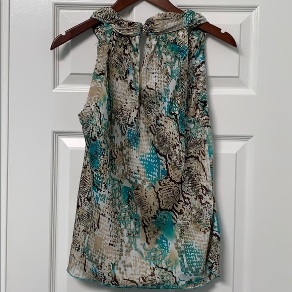 Multicolored twist neckline tank top - Picture 3 of 4